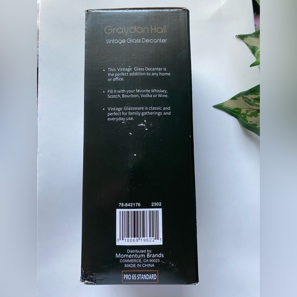 Vintage Glass decanter 38oz( 1115ML) - Picture 4 of 6